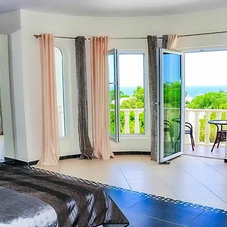 Mansion View Вилла Пейя