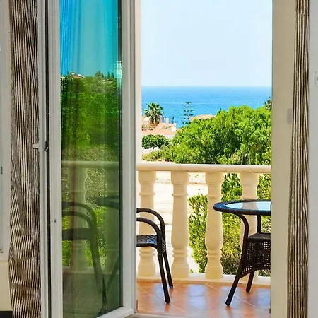 Villa Mansion View *